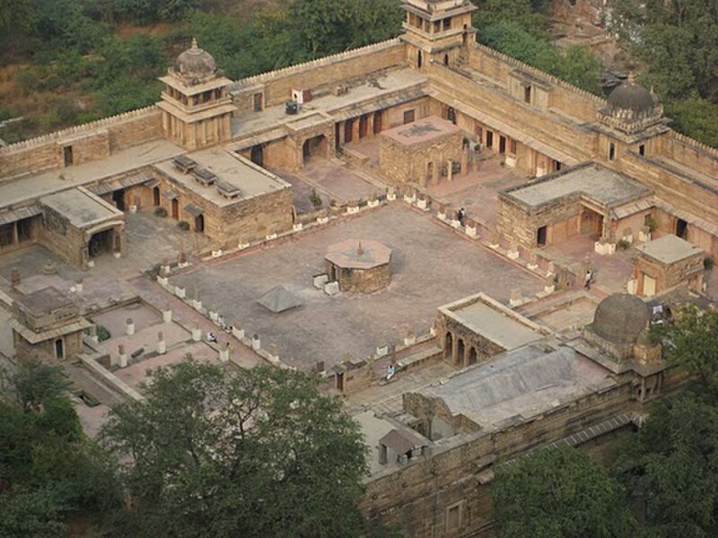Gujari Mahal & Archaeological Museum